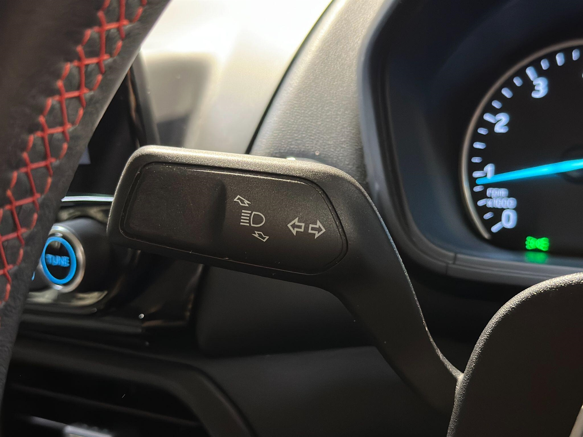 2018 Ford EcoSport thumbnail 36