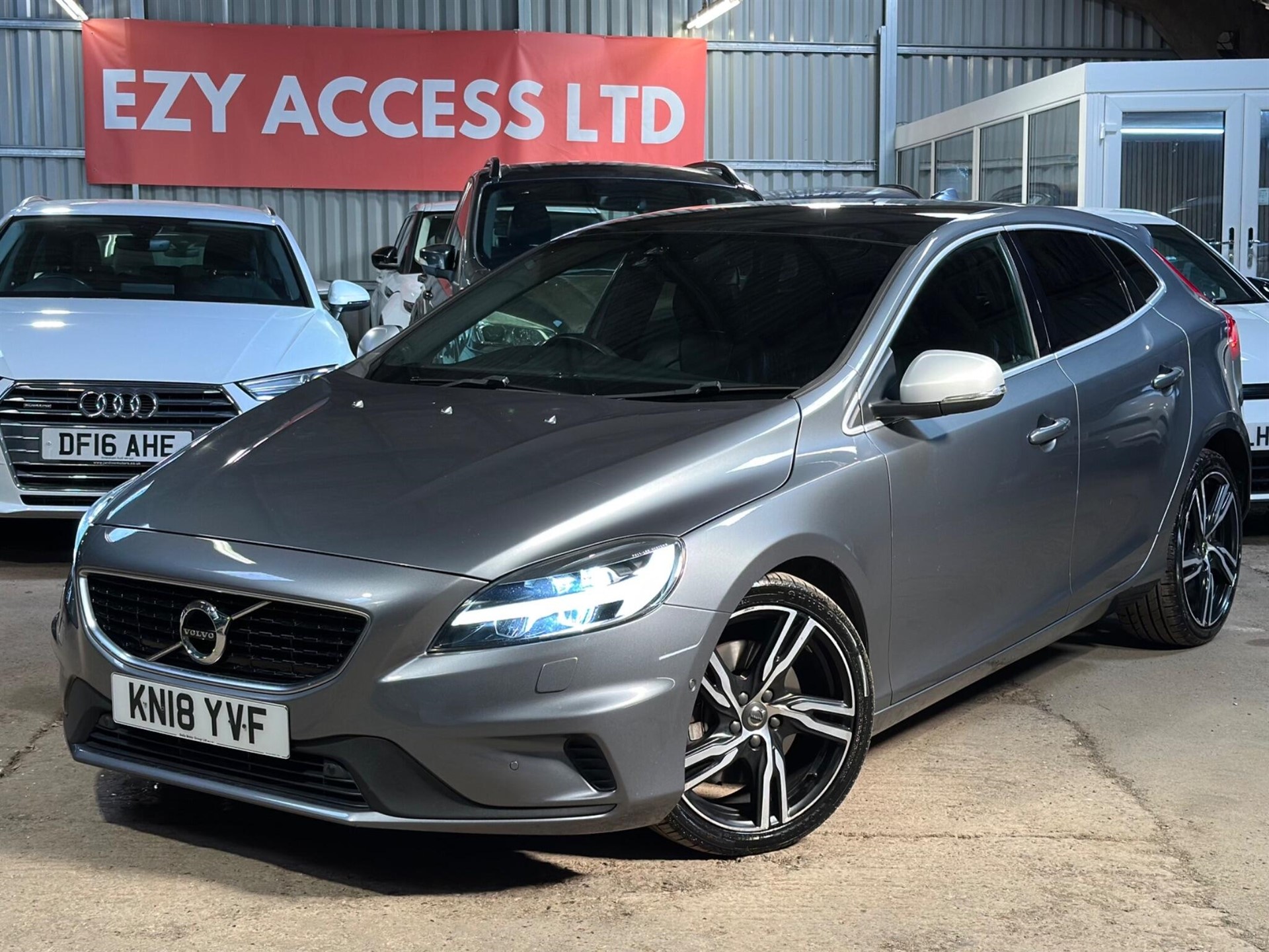 Volvo V40