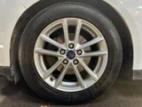 2017 Ford C-Max thumbnail 65