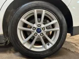 2017 Ford C-Max thumbnail 64