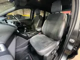 2019 Ford Kuga thumbnail 16
