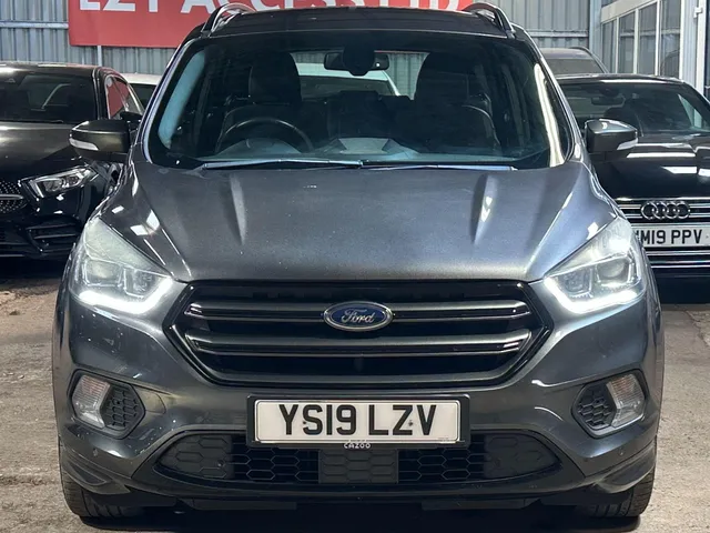 2019 Ford Kuga — photo 2