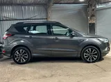 2019 Ford Kuga thumbnail 9