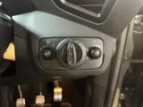 2019 Ford Kuga thumbnail 43