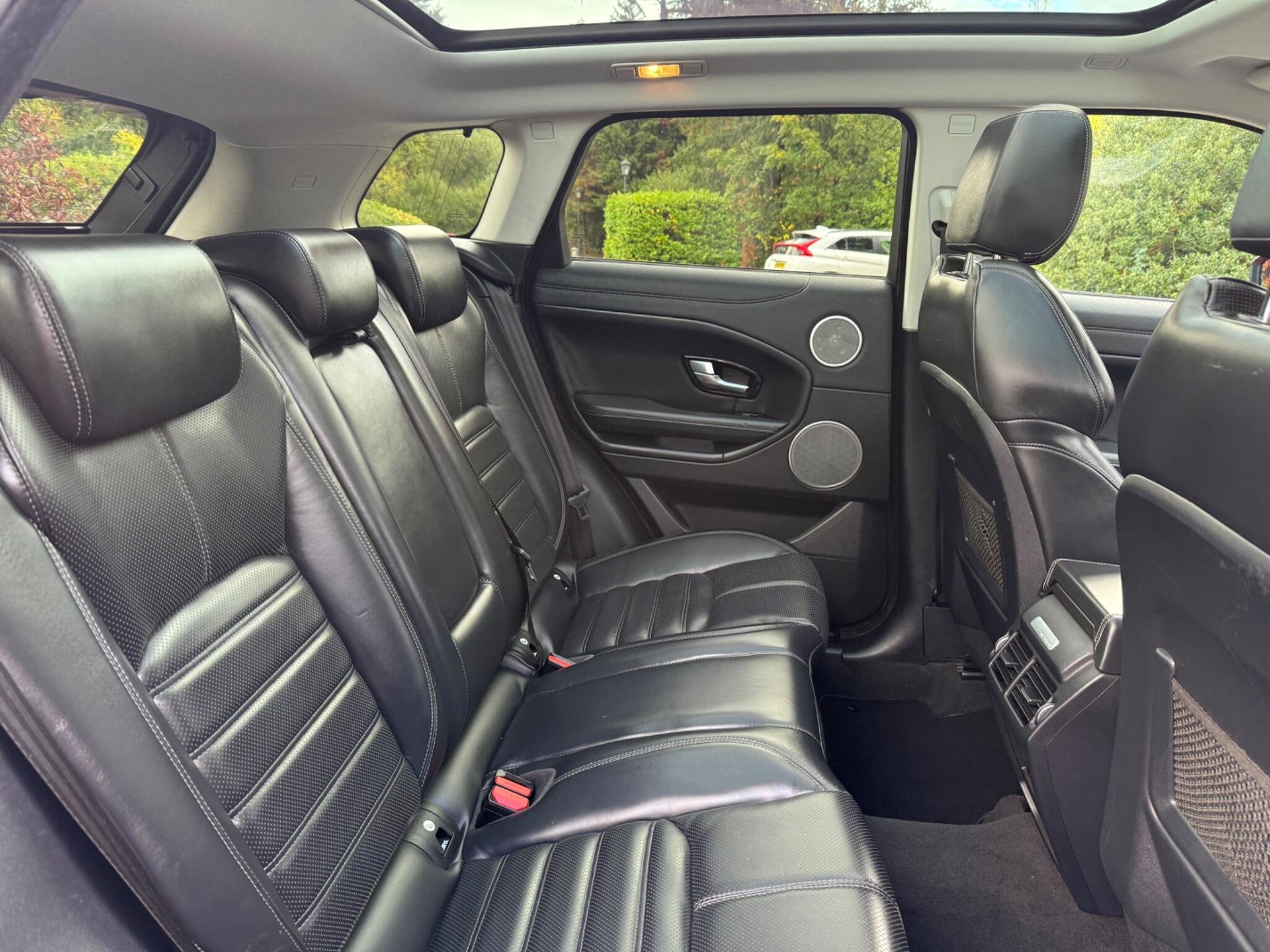 2016 Land Rover Range Rover Evoque thumbnail 46