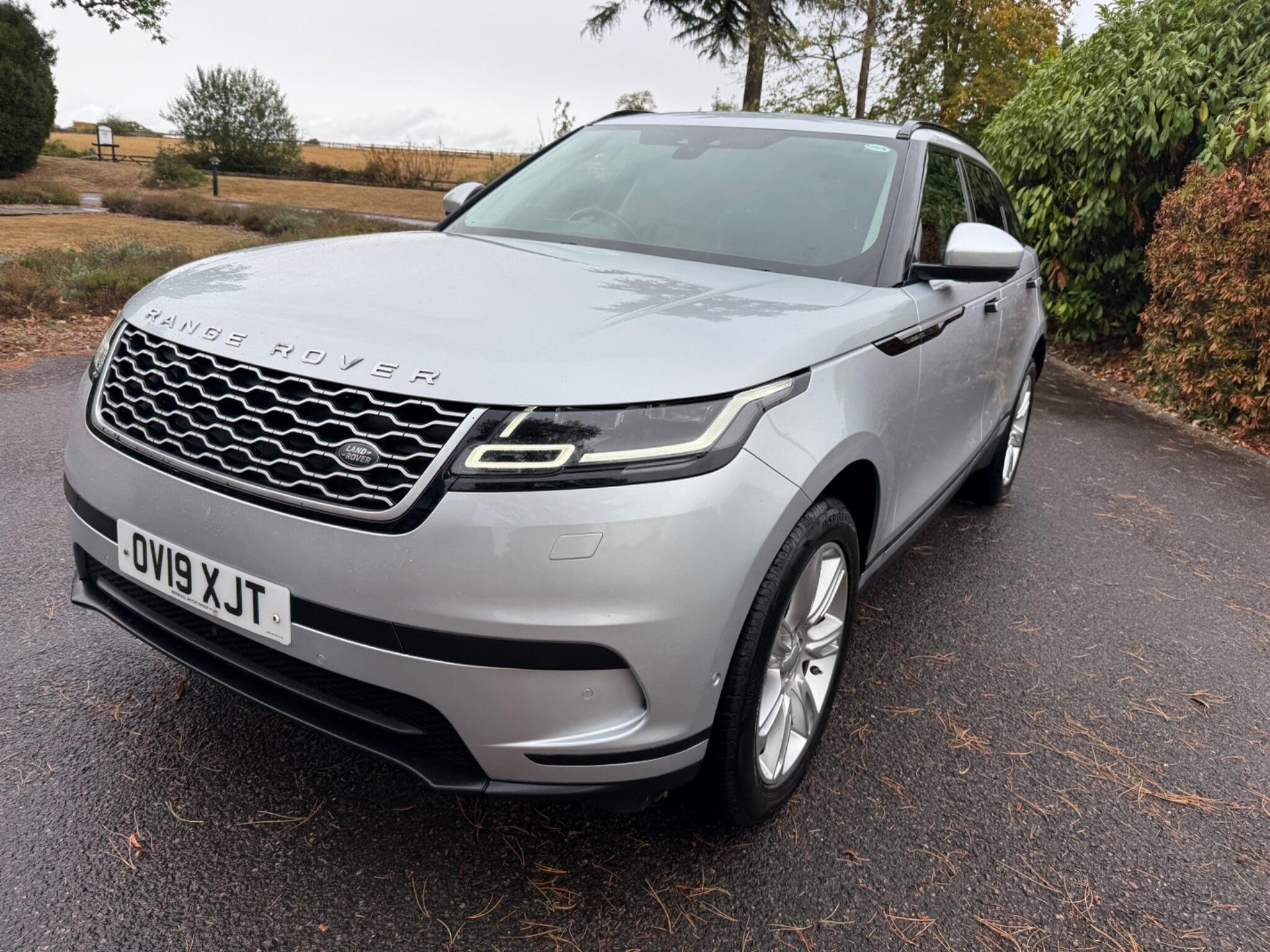 2019 Land Rover Range Rover Velar thumbnail 2
