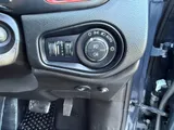 2022 Jeep Renegade thumbnail 38