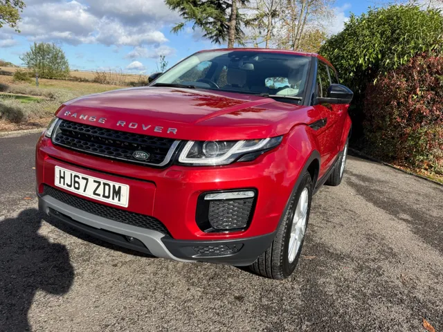 2017 Land Rover Range Rover Evoque — photo 2