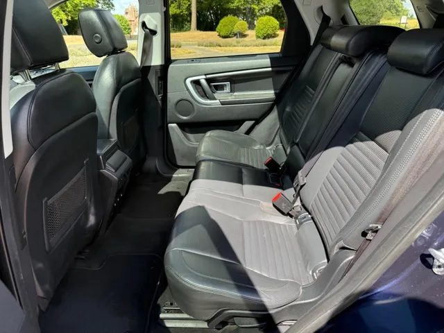 2016 Land Rover Discovery Sport — photo 4