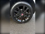 2018 Jaguar F-Pace thumbnail 31