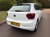 2020 Volkswagen Polo thumbnail 23