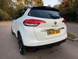 2017 Renault Scenic thumbnail 24