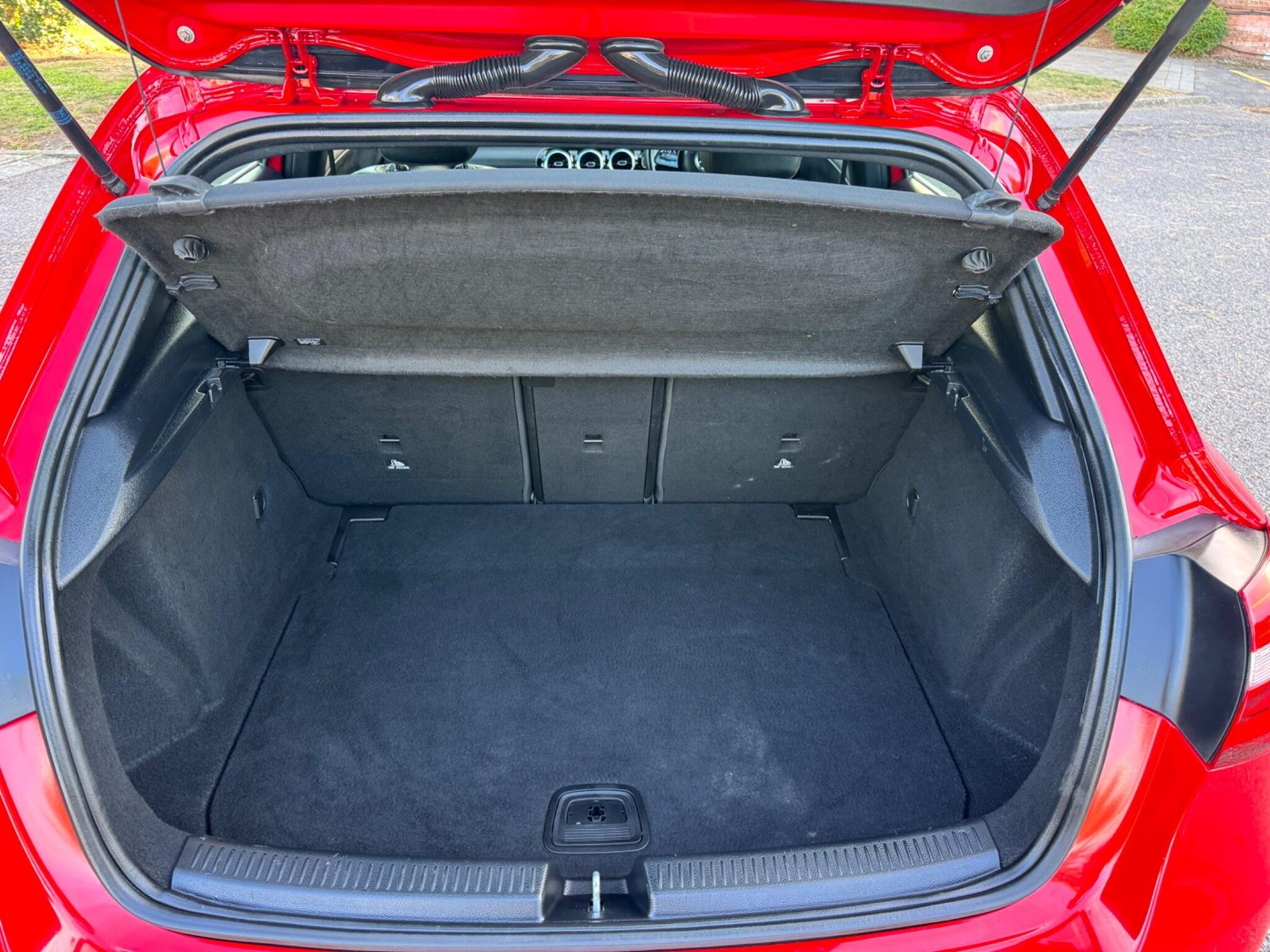 2019 Mercedes-Benz A-Class thumbnail 25