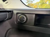 2017 Land Rover Discovery Sport thumbnail 40