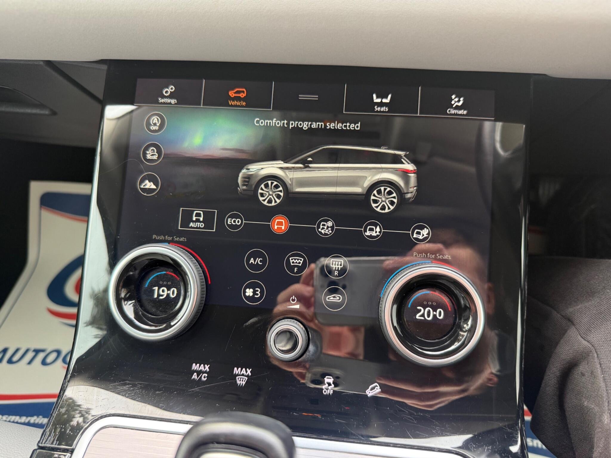 2019 Land Rover Range Rover Evoque thumbnail 64