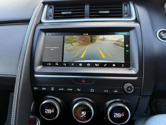 2018 Jaguar E-Pace — photo 4