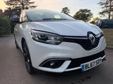 2017 Renault Scenic thumbnail 9