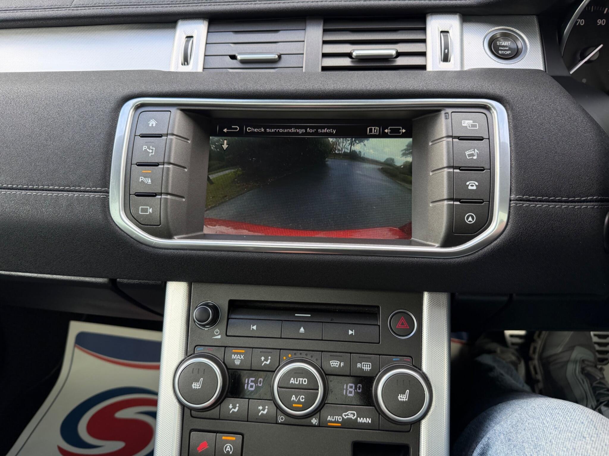 2016 Land Rover Range Rover Evoque thumbnail 6