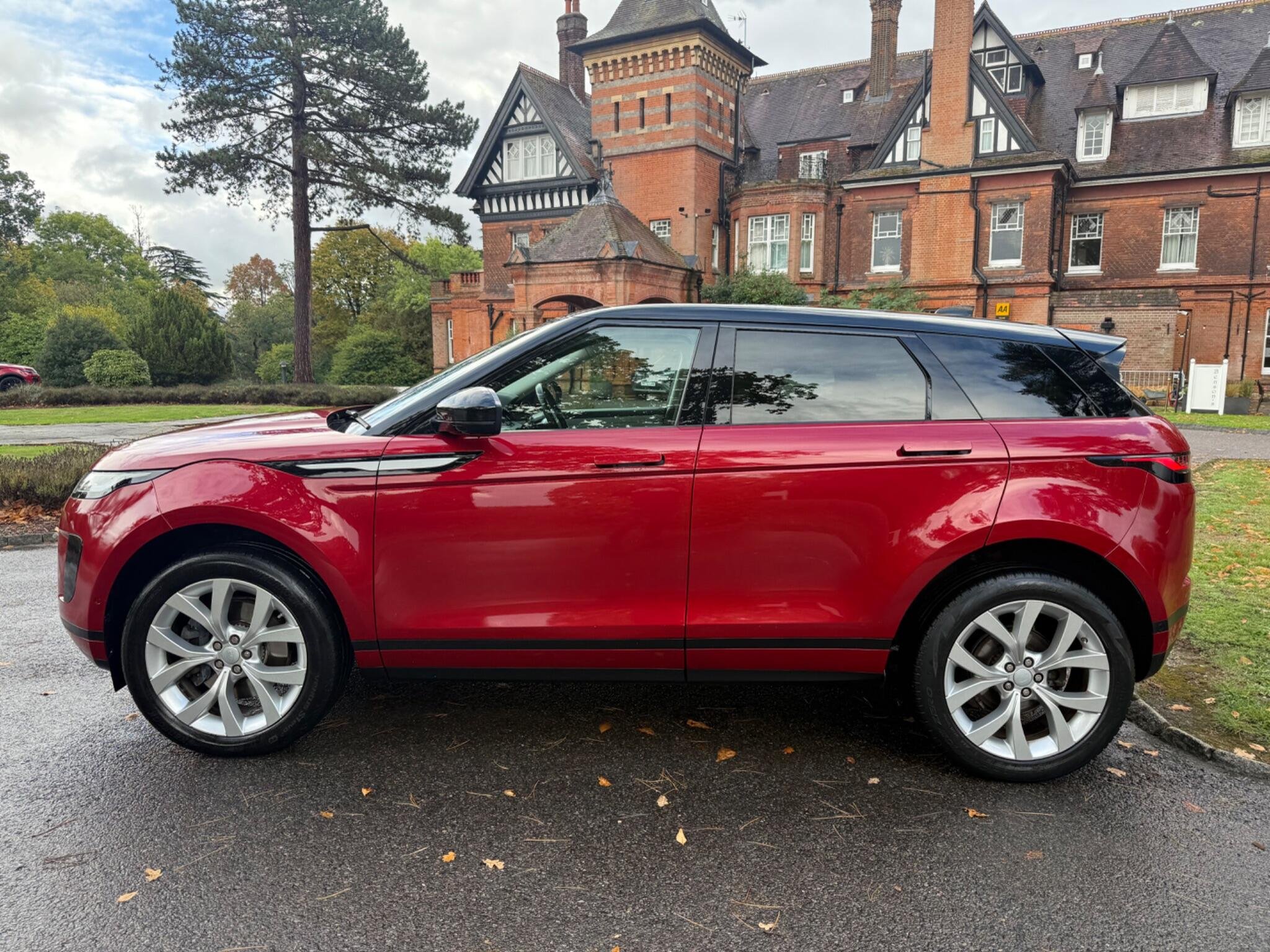 2019 Land Rover Range Rover Evoque thumbnail 7
