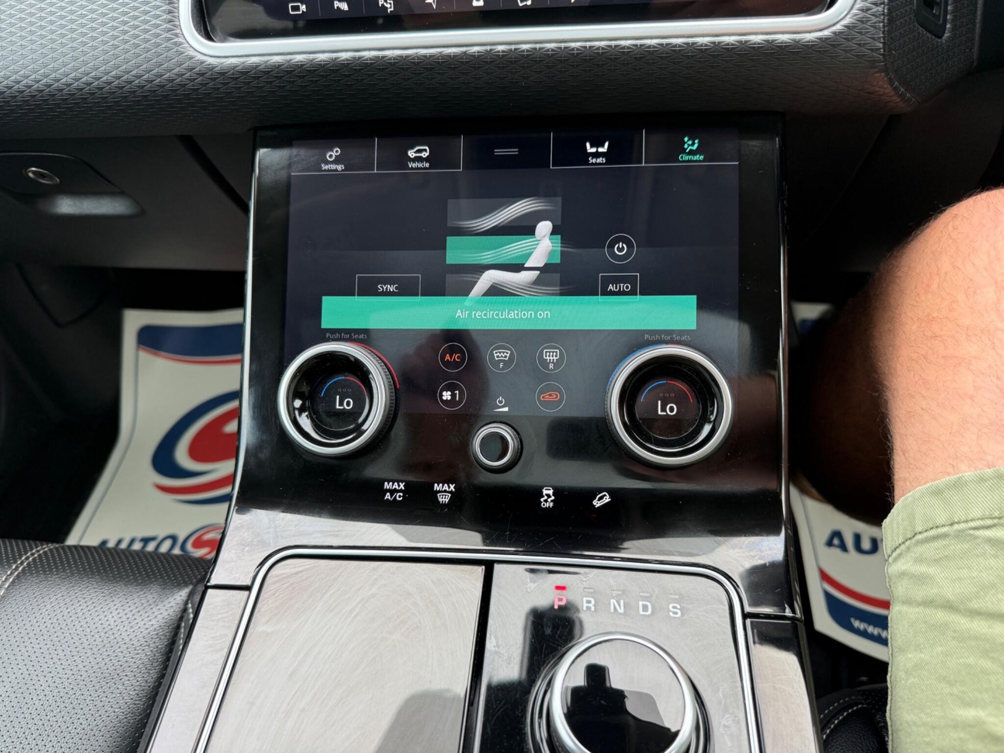 2019 Land Rover Range Rover Velar thumbnail 52