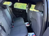 2019 Land Rover Range Rover Evoque thumbnail 31
