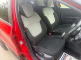 2018 Renault Captur thumbnail 23