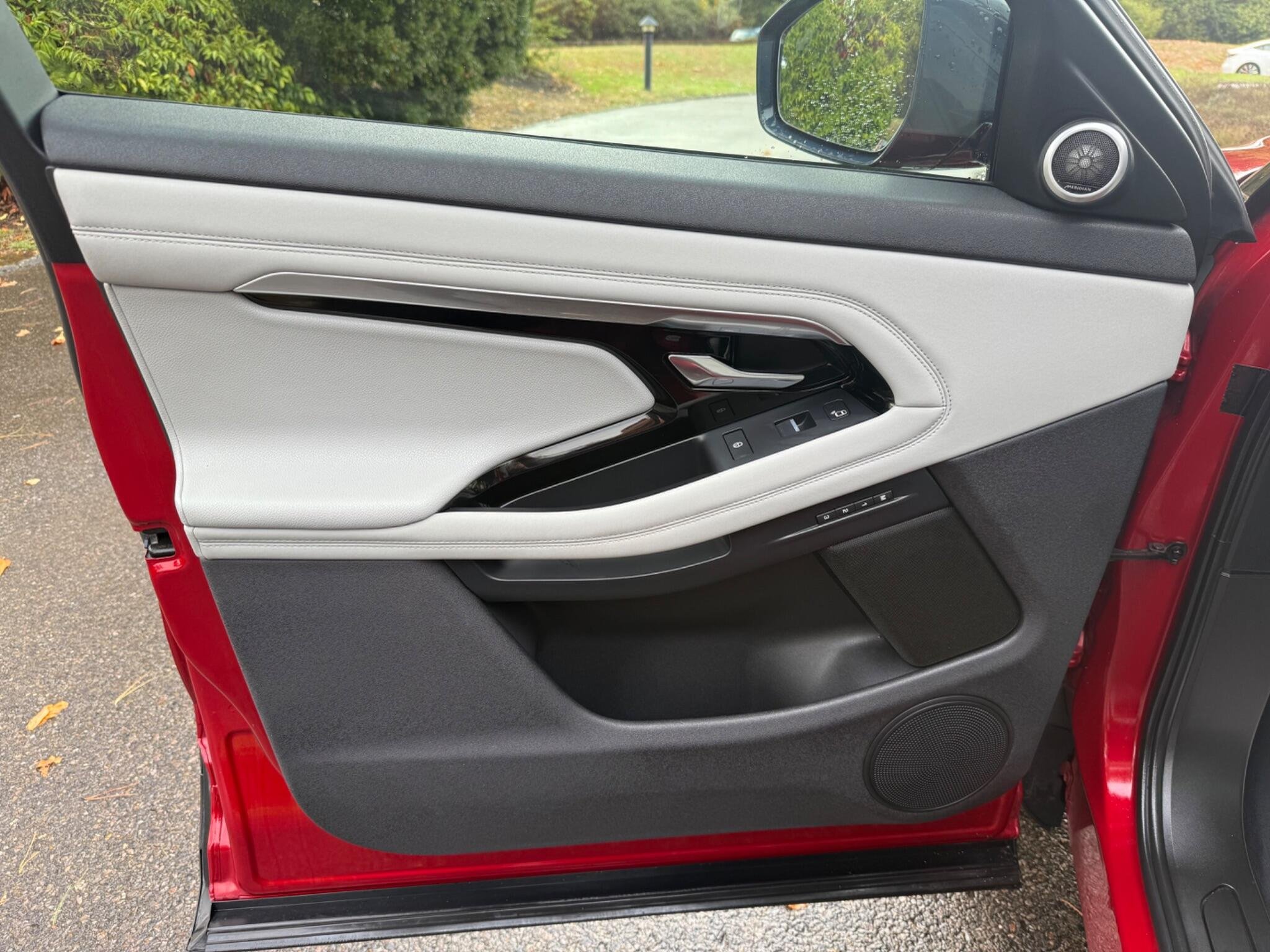 2019 Land Rover Range Rover Evoque thumbnail 49