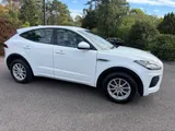 2018 Jaguar E-Pace thumbnail 17