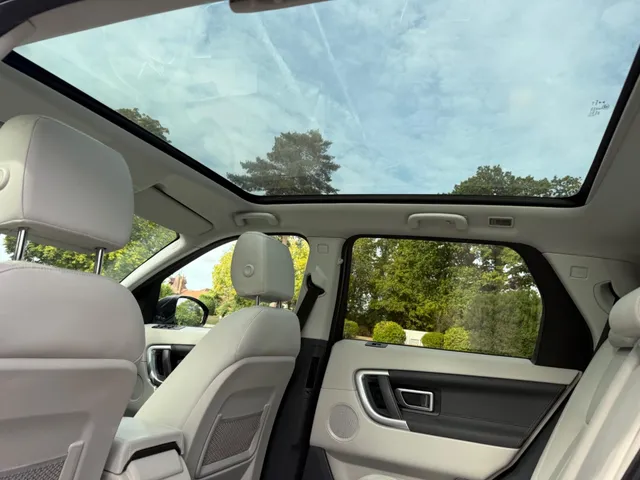 2015 Land Rover Discovery Sport — photo 3