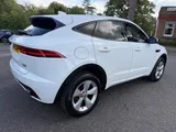 2018 Jaguar E-Pace thumbnail 28