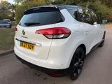 2017 Renault Scenic thumbnail 25