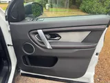 2021 Land Rover Discovery Sport thumbnail 23