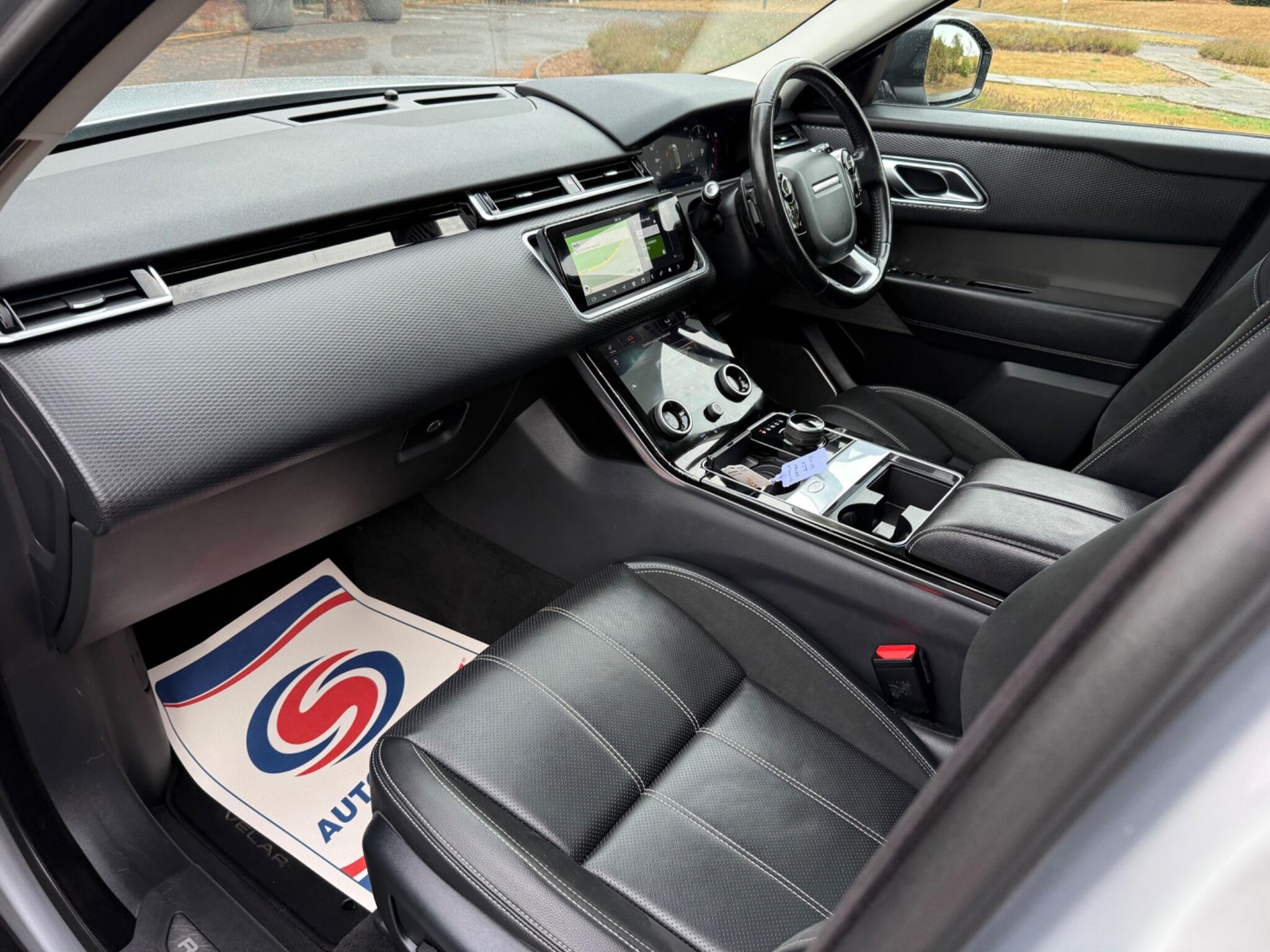 2019 Land Rover Range Rover Velar thumbnail 5