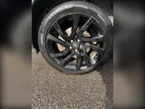 2017 Land Rover Discovery Sport thumbnail 30