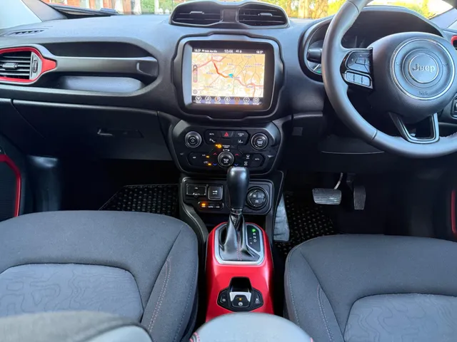 2022 Jeep Renegade — photo 4