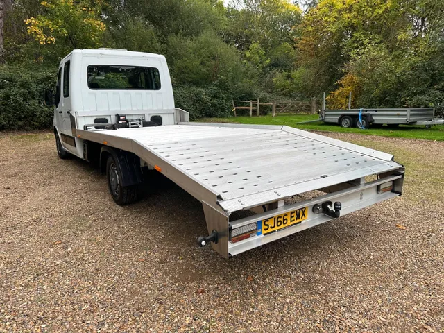 2017 Vauxhall Movano — photo 4