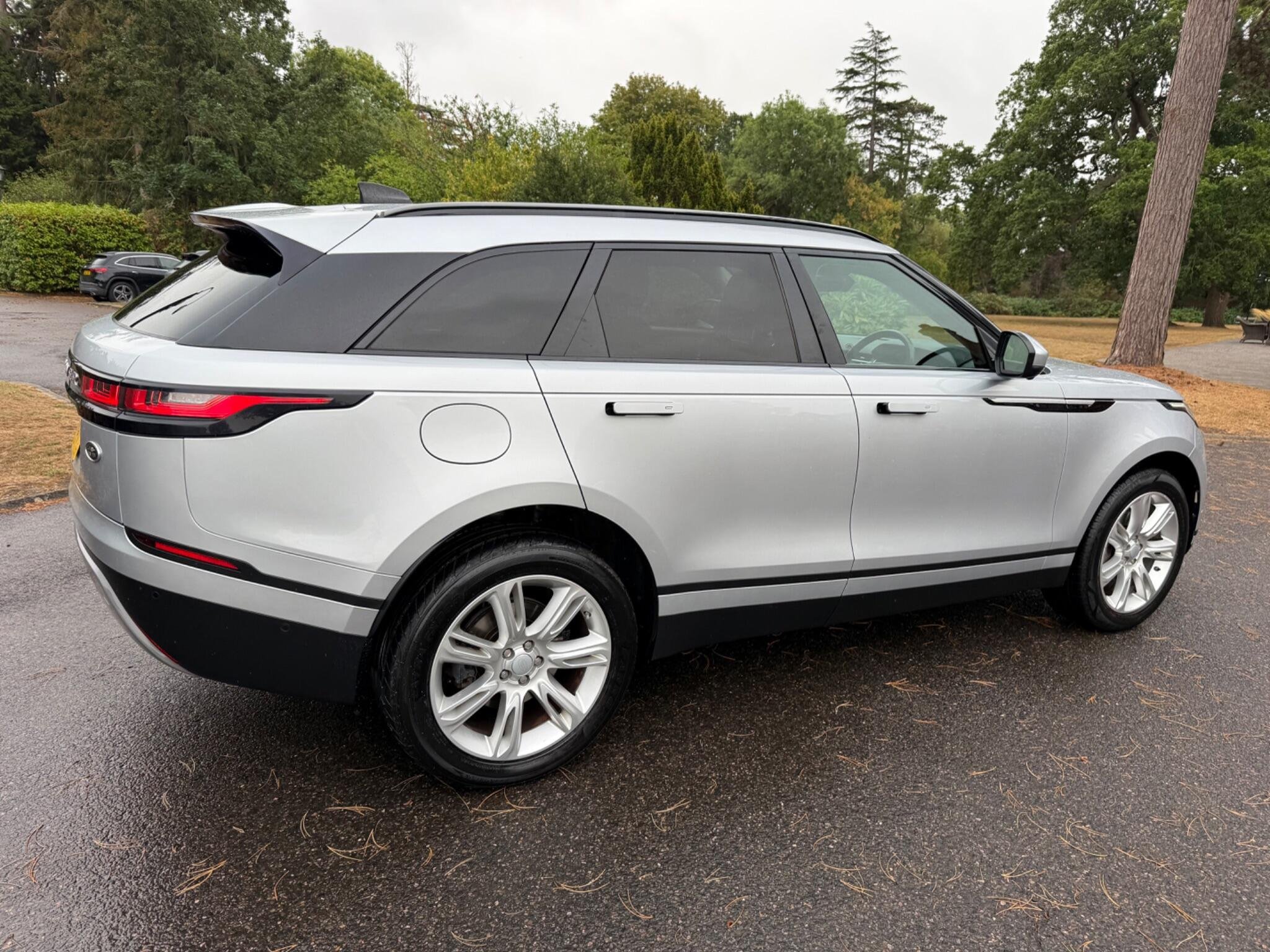 2019 Land Rover Range Rover Velar thumbnail 26