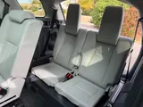2015 Land Rover Discovery Sport thumbnail 36