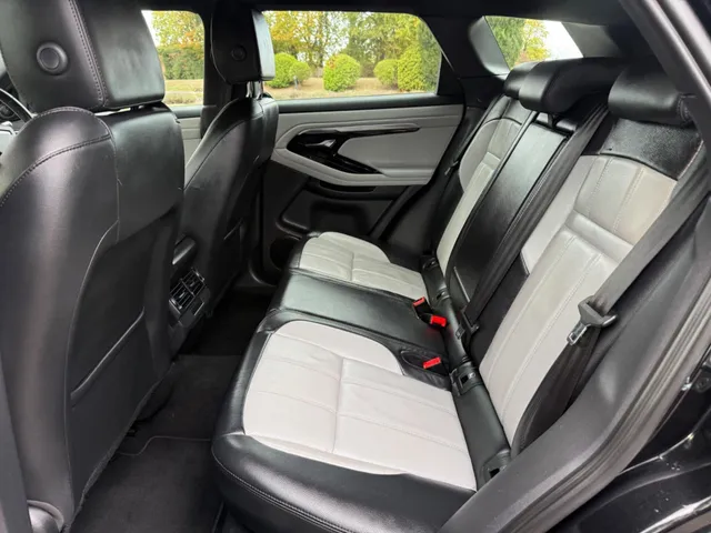 2022 Land Rover Range Rover Evoque — photo 4
