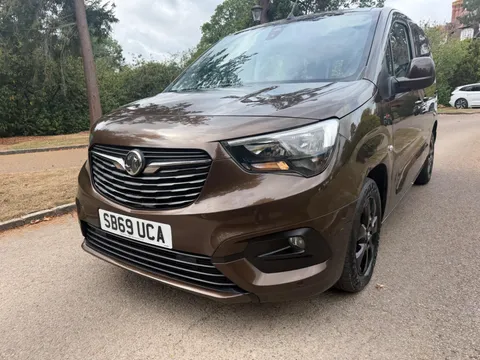 Used 2020 Vauxhall Combo Life Energy Cdti S/s Auto for sale on Motoring Today