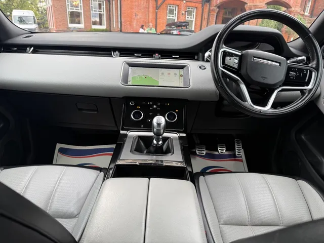 2022 Land Rover Range Rover Evoque — photo 3