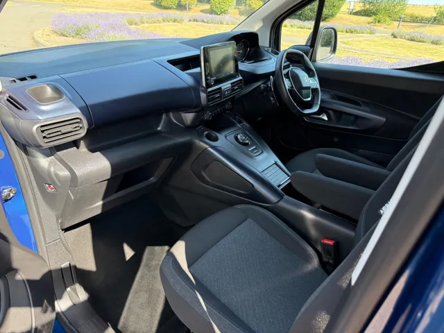 2022 Peugeot Rifter — photo 4