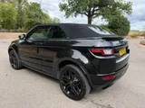 2017 Land Rover Range Rover Evoque thumbnail 9