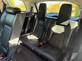 2019 Land Rover Discovery Sport thumbnail 32