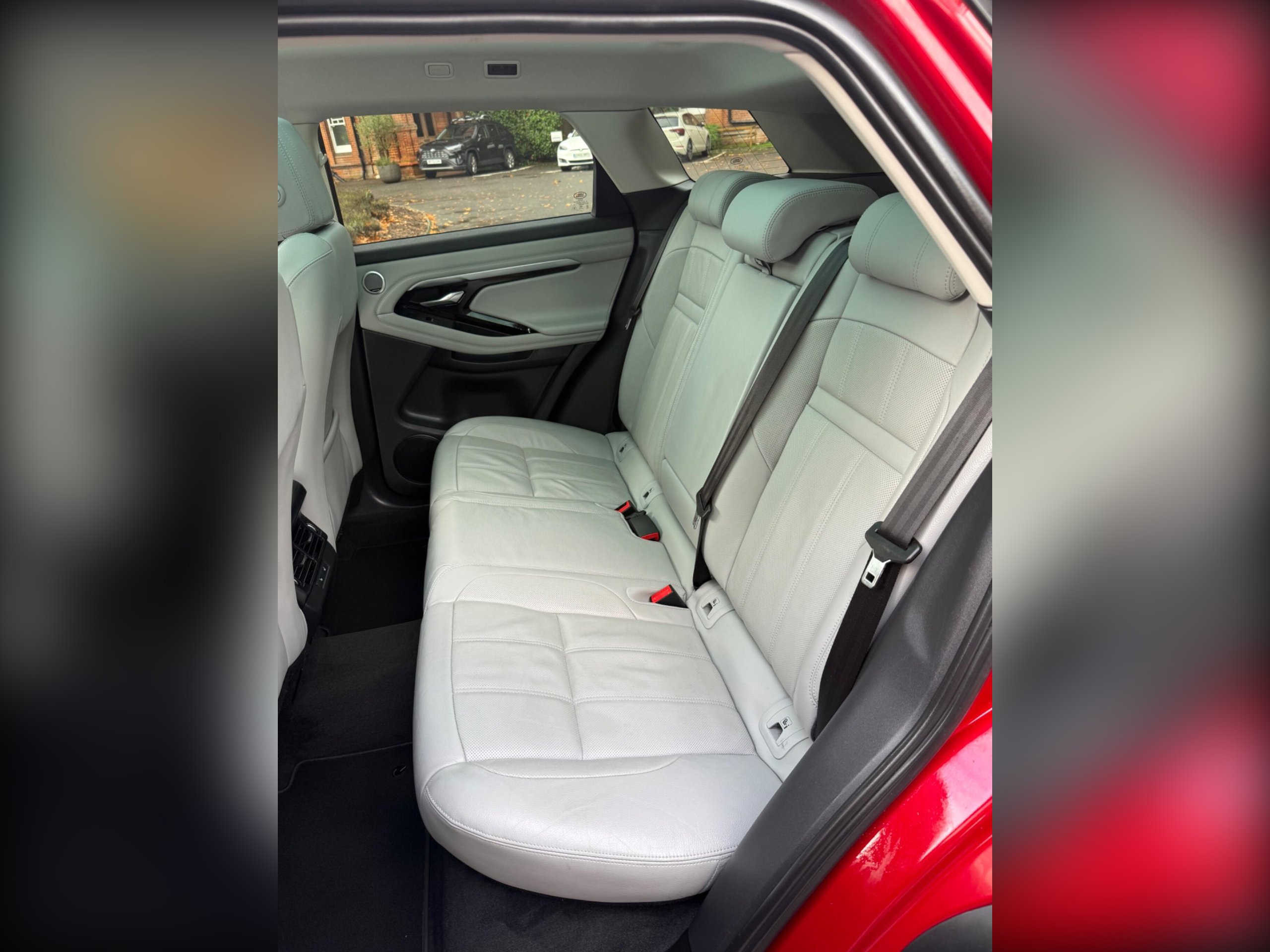 2019 Land Rover Range Rover Evoque thumbnail 55