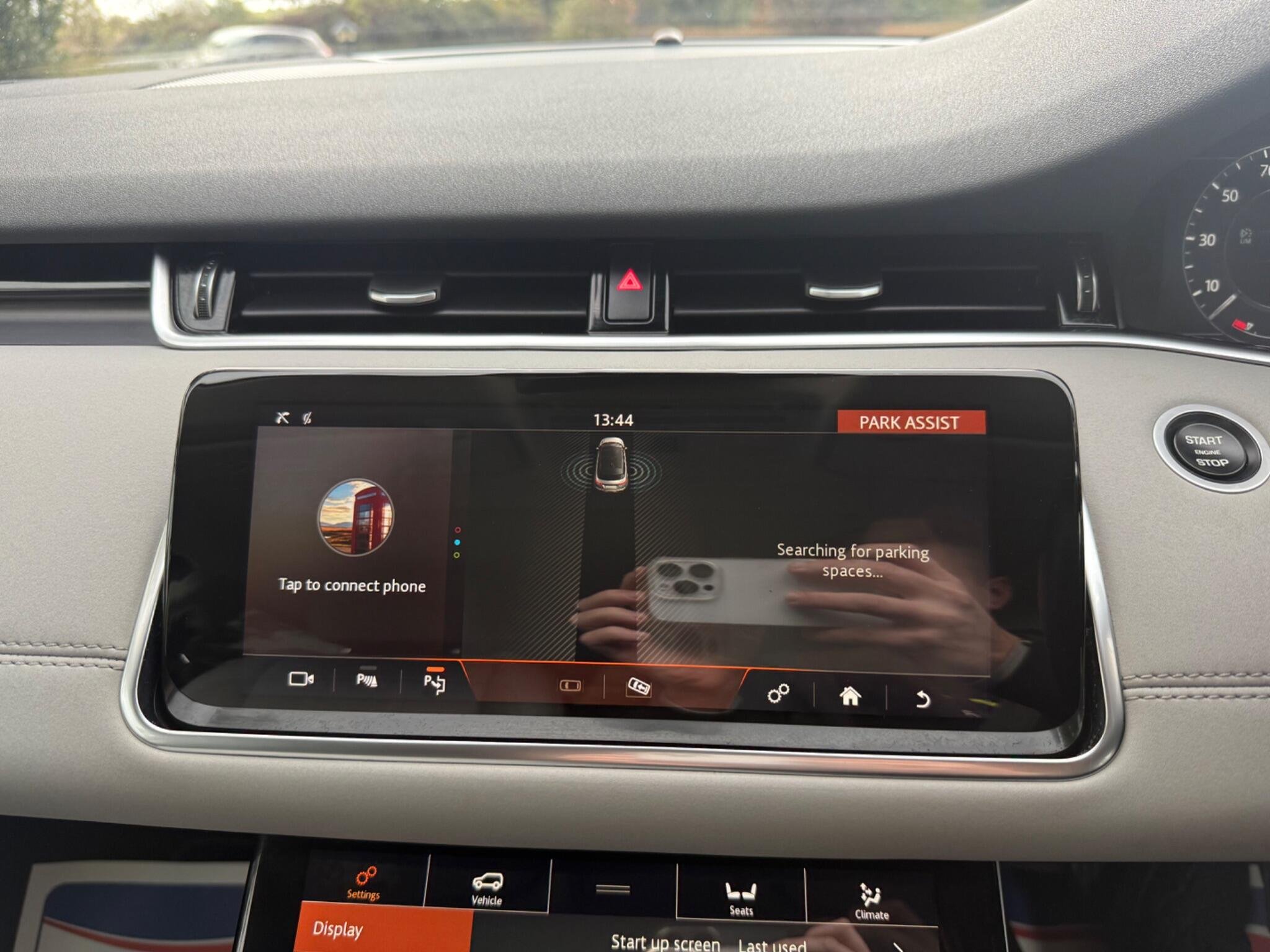 2019 Land Rover Range Rover Evoque thumbnail 68
