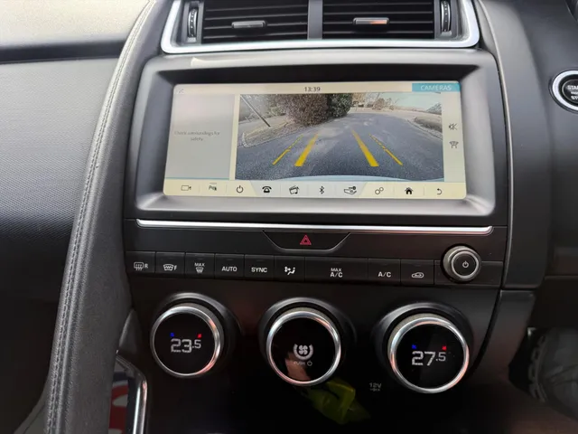 2018 Jaguar E-Pace — photo 4