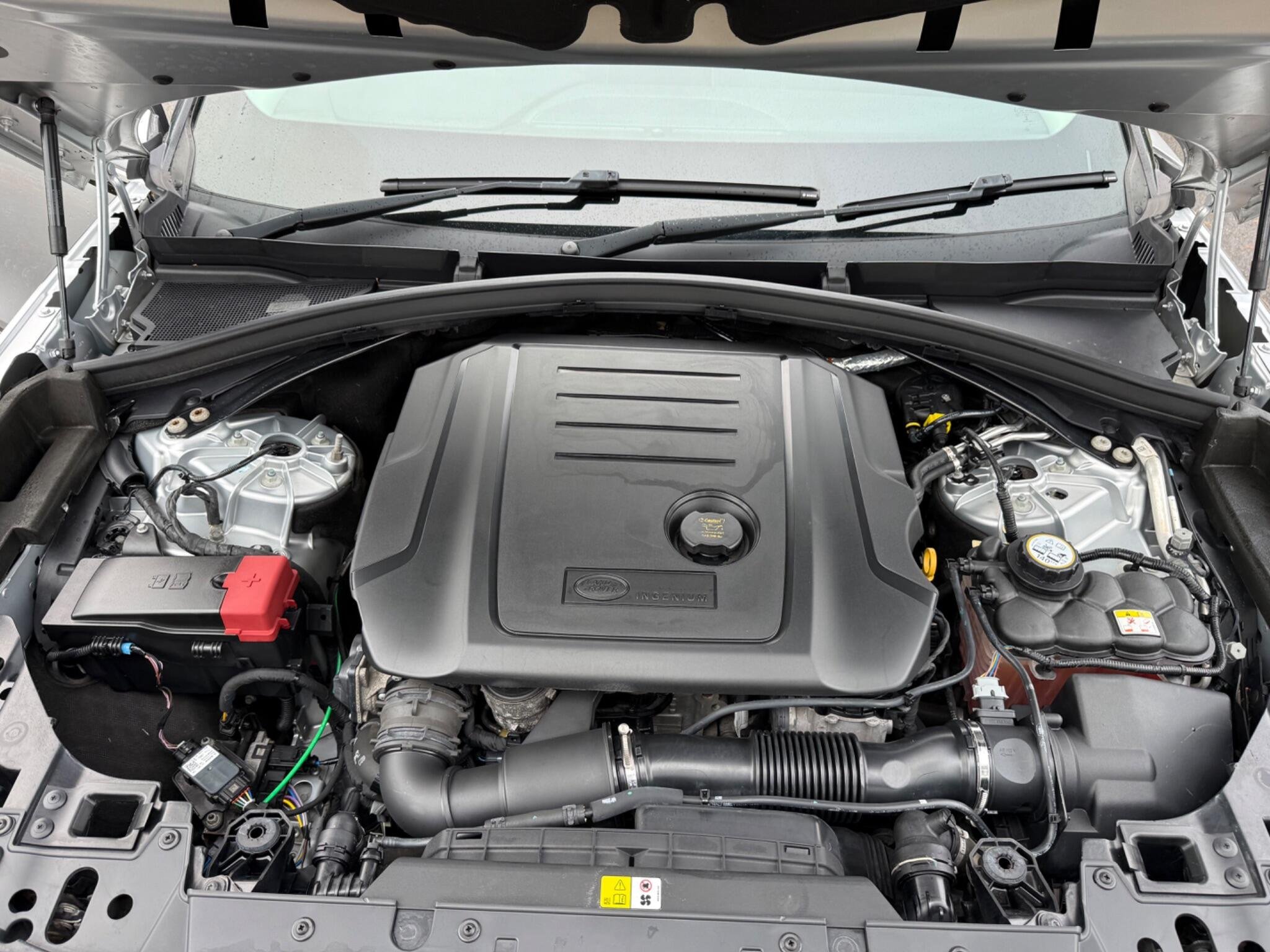 2019 Land Rover Range Rover Velar thumbnail 43