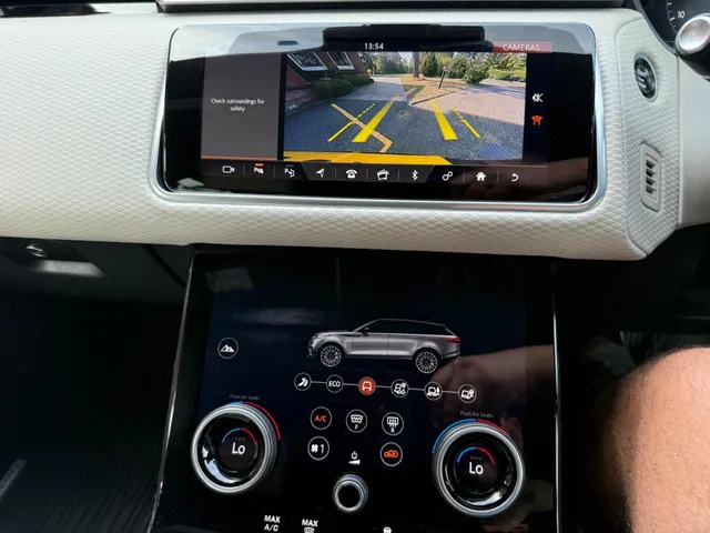 2019 Land Rover Range Rover Velar — photo 4