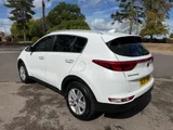 2017 KIA Sportage thumbnail 9